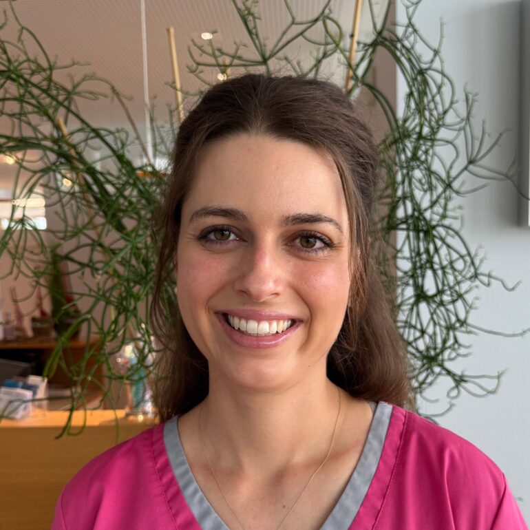 Zahnärztin Dr. Schmid