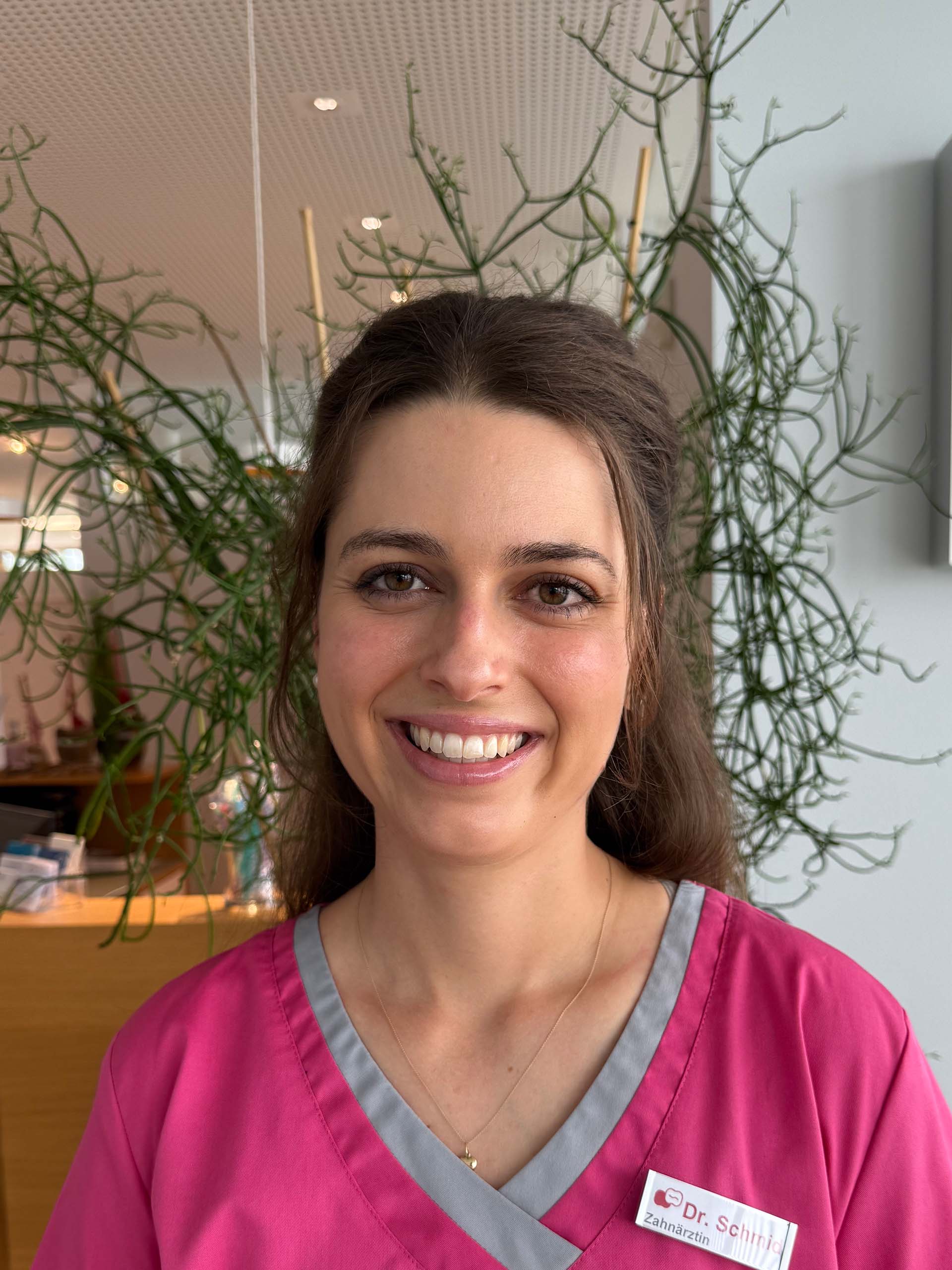 Zahnärztin Dr. Schmid